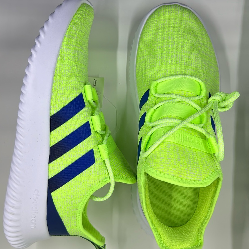 Brand New With Tags- Brand: adidas Size: Youth 7 Color: Green